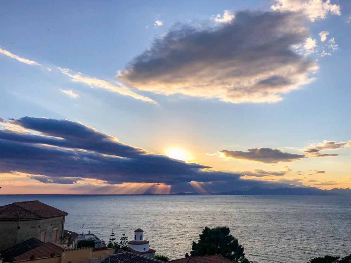 Borgo Dei Saraceni - Domus Indomita Bed & Breakfast Agropoli Exterior foto