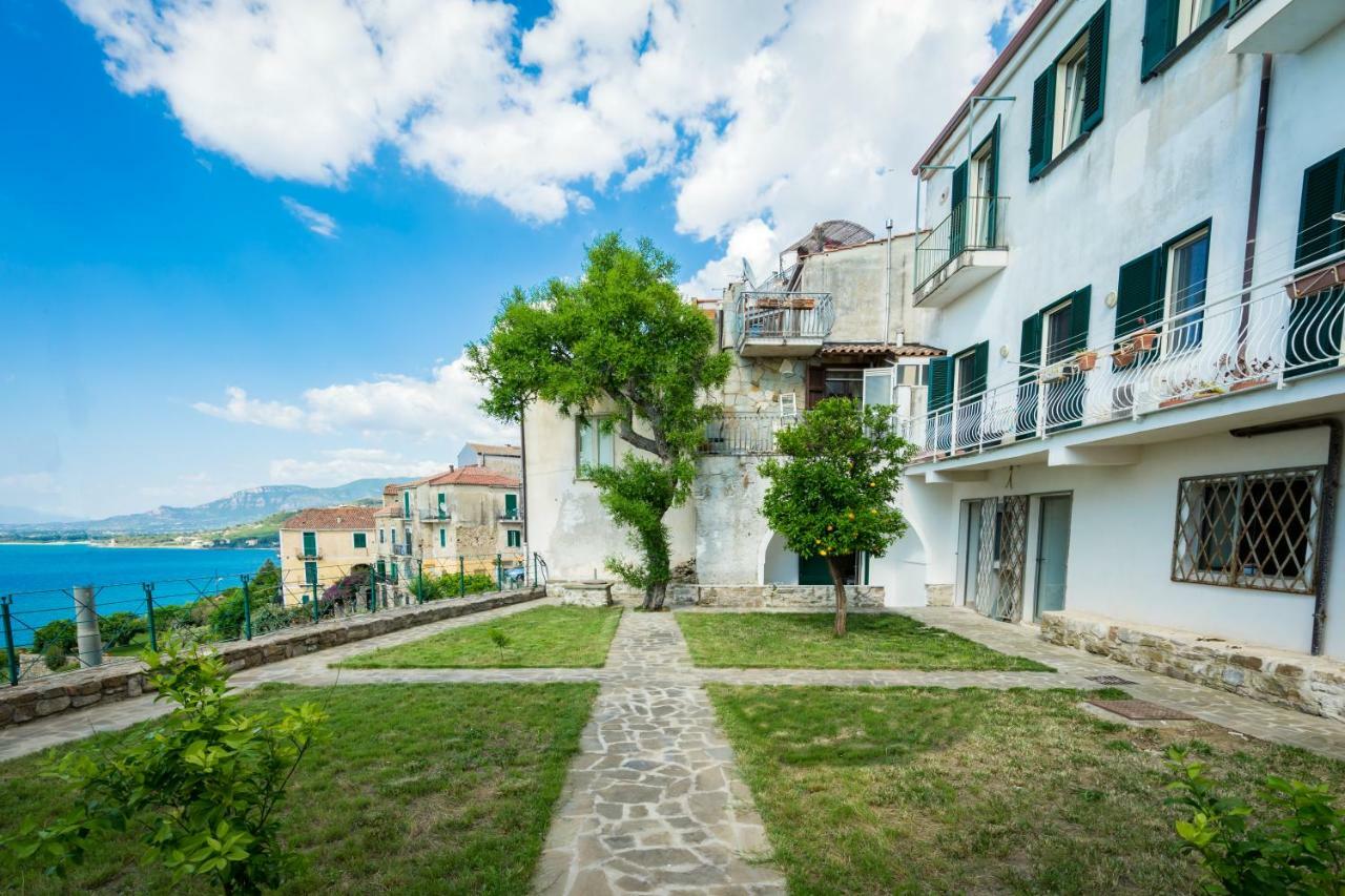 Borgo Dei Saraceni - Domus Indomita Bed & Breakfast Agropoli Exterior foto